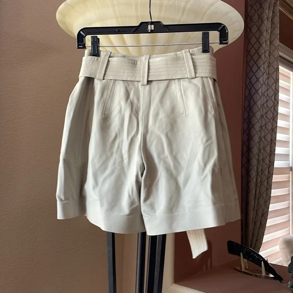 Almost new Vince lamp leather shorts with belt